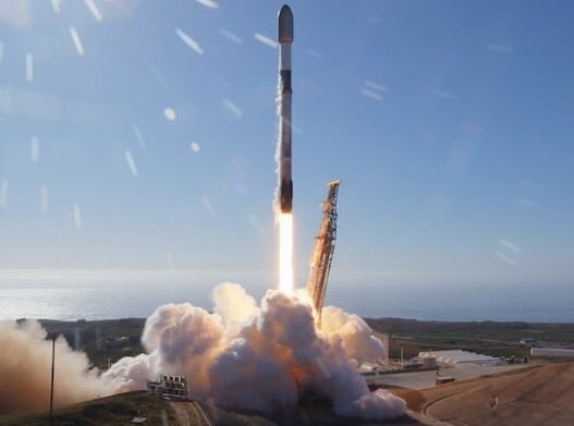 SpaceX Launches 26 Starlink Satellites